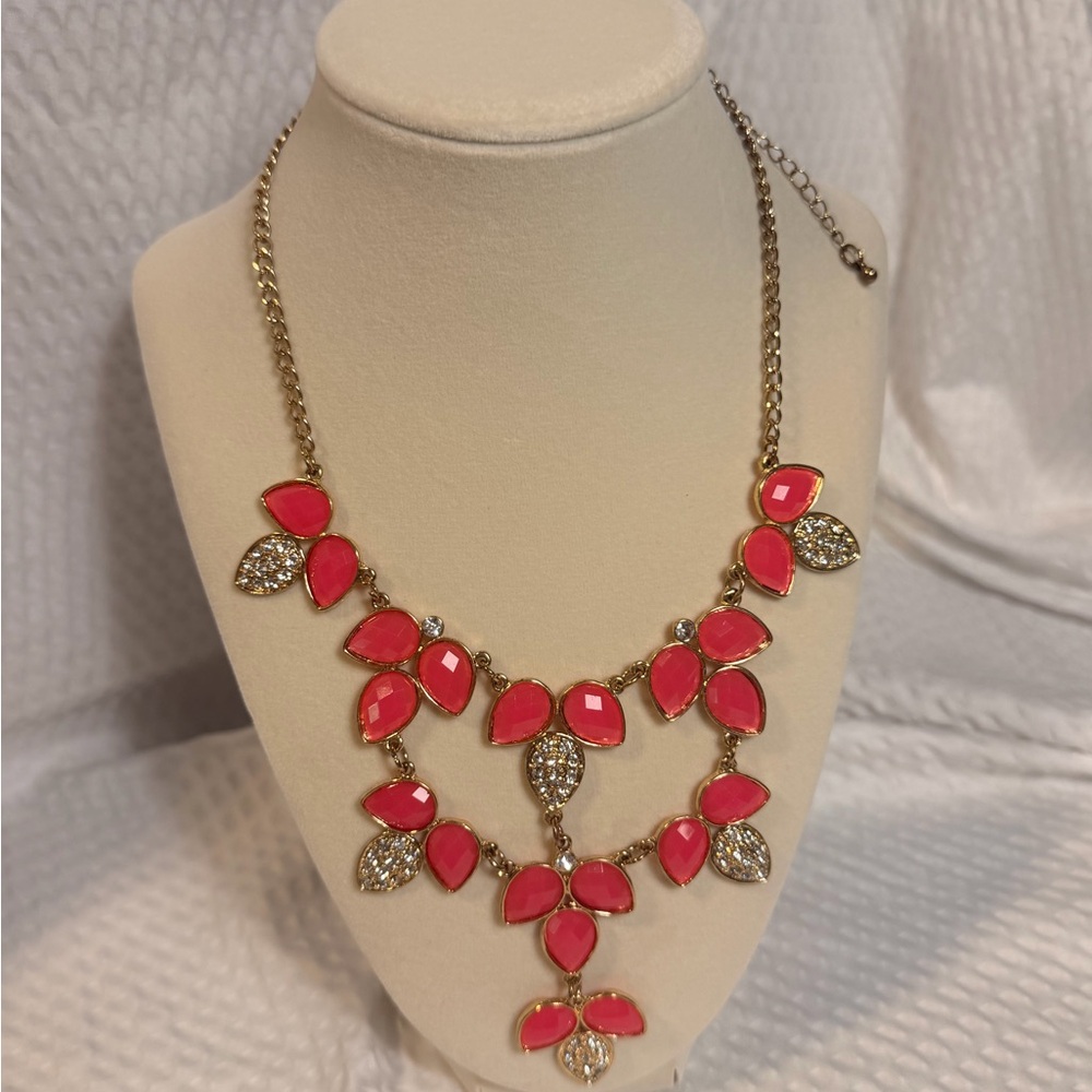 Elegant Pink and Gold Necklace